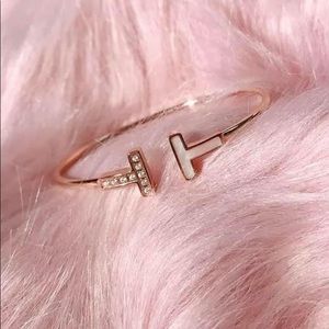 18K Rose gold plated bangle 16cm